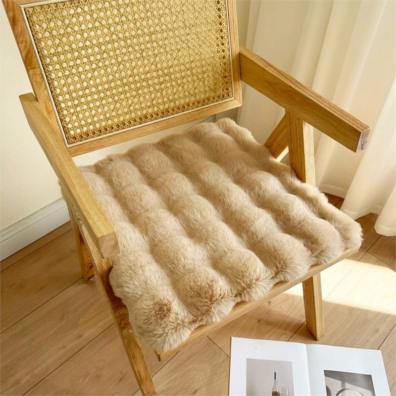 Warm Soft Rabbit Plush Chair Cushion Computer Chair Casual Dining Floor Carpet Thickened Student Stool Cushion Office Butt Pad